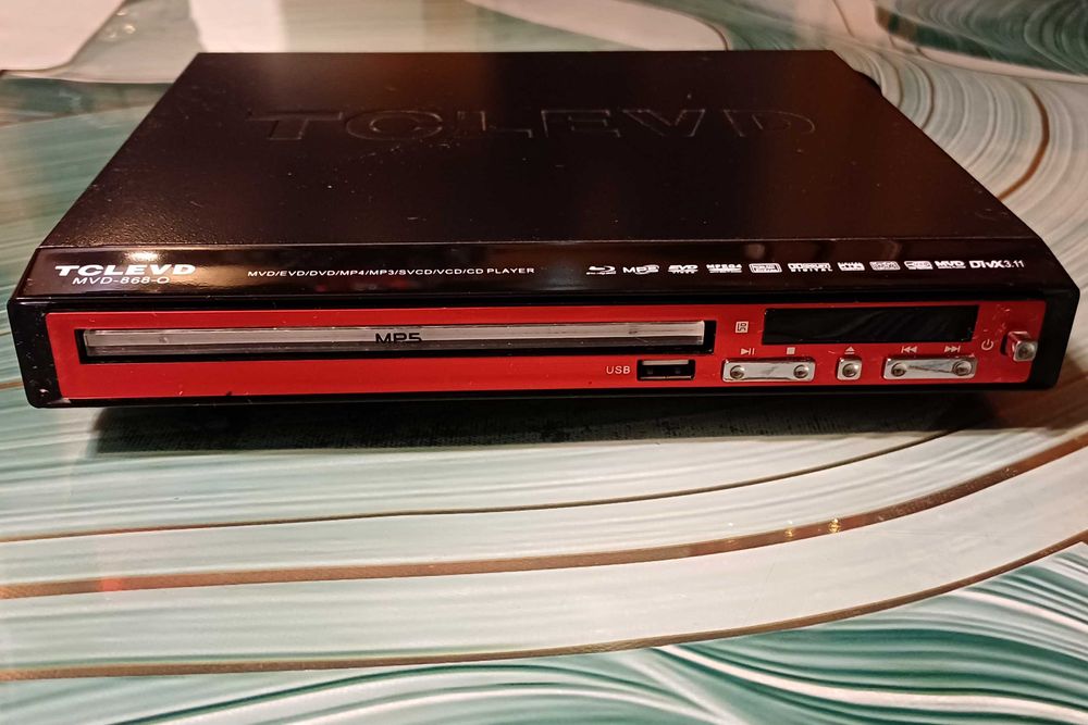 DVD плейер TCL USB читает все форматы