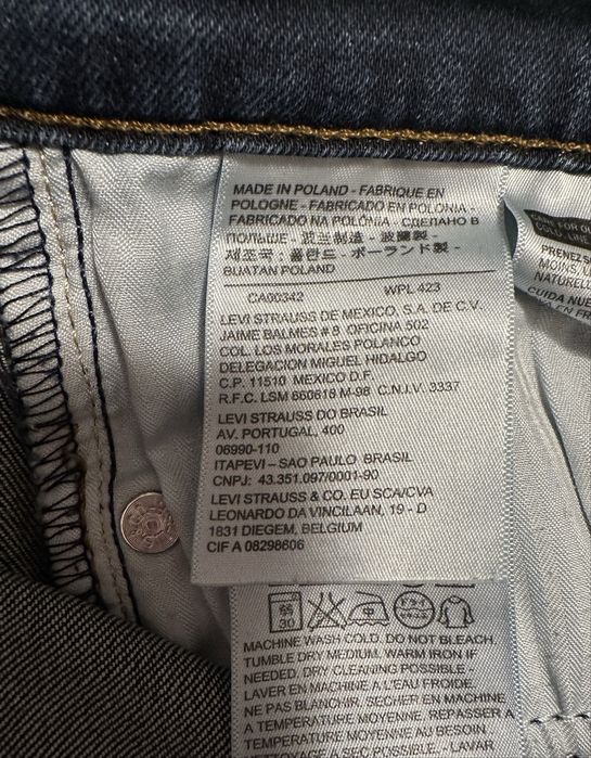 Blugi Levi’s pentru femei, model Demi-Curve Skinny, marime 27