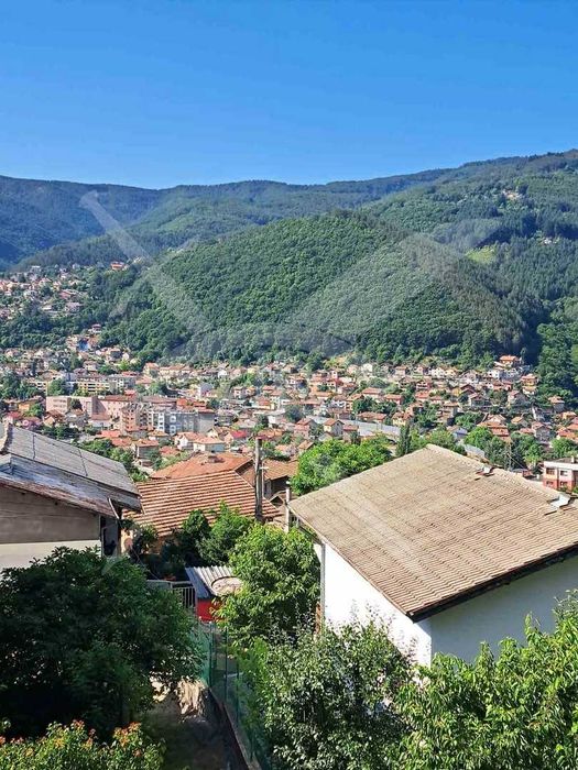 Продава се Къща в Своге - 319 кв.м за 368 €/кв.м - Снимка #9