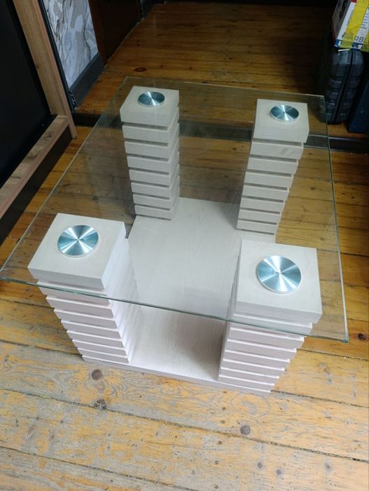 Журнальный столик продам