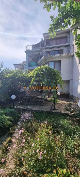 Продава се Къща в Каварна - 416 кв.м за 397 €/кв.м - Снимка #4