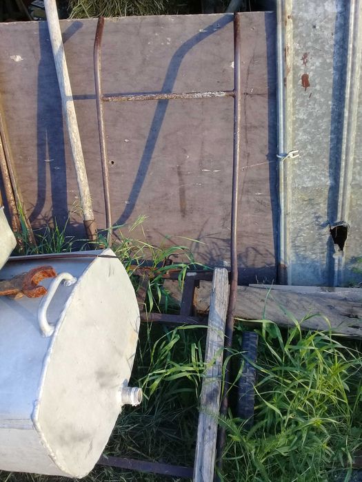 Продам лен, сено, зернодробилки,тележки