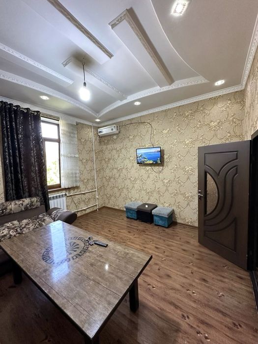 Продаю 2в3/2/2, Рядом с школой №5, сзади СНБ, Район Радуга.