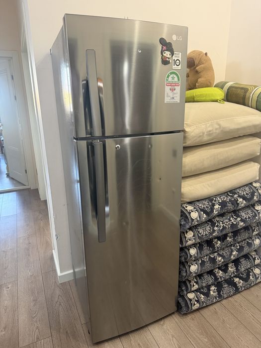 Продаю б/у холодильник