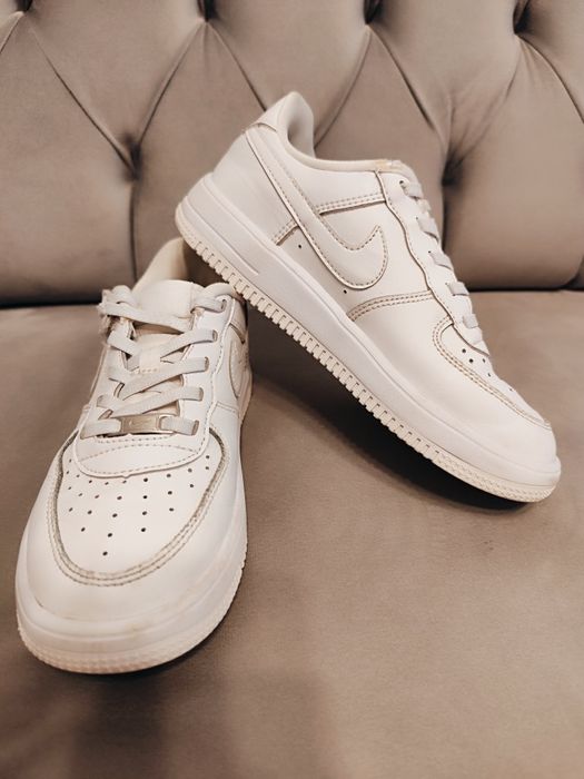Adidași Nike Air Force 1 nr 34