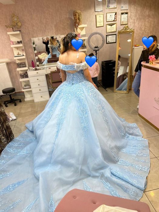 Официална бална рокля в стил  пепеляшка