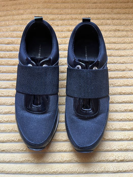 Tommy Hilfiger маратонки