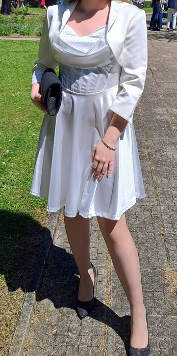 Официална  рокля