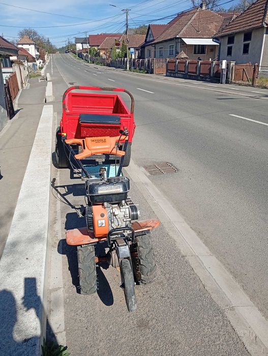 Vând motocultor