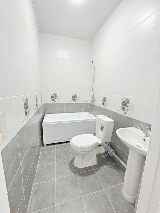 Срочно Учтепа район 3 комн 2 этаж 72 кв можно ипотеку