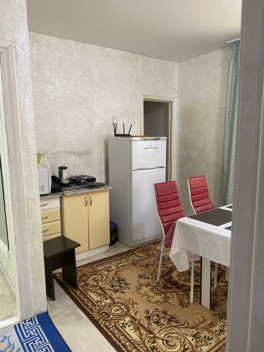 Сдам двухкомнатную квартиру район КЖБИ