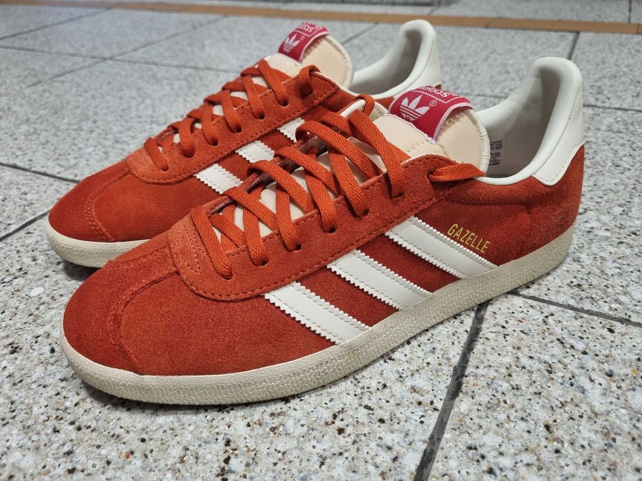 Нови Adidas Gazelle Оранжеви Номер 42 кецове маратонки Нови