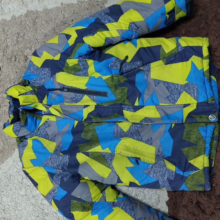 Продам зимнюю куртку