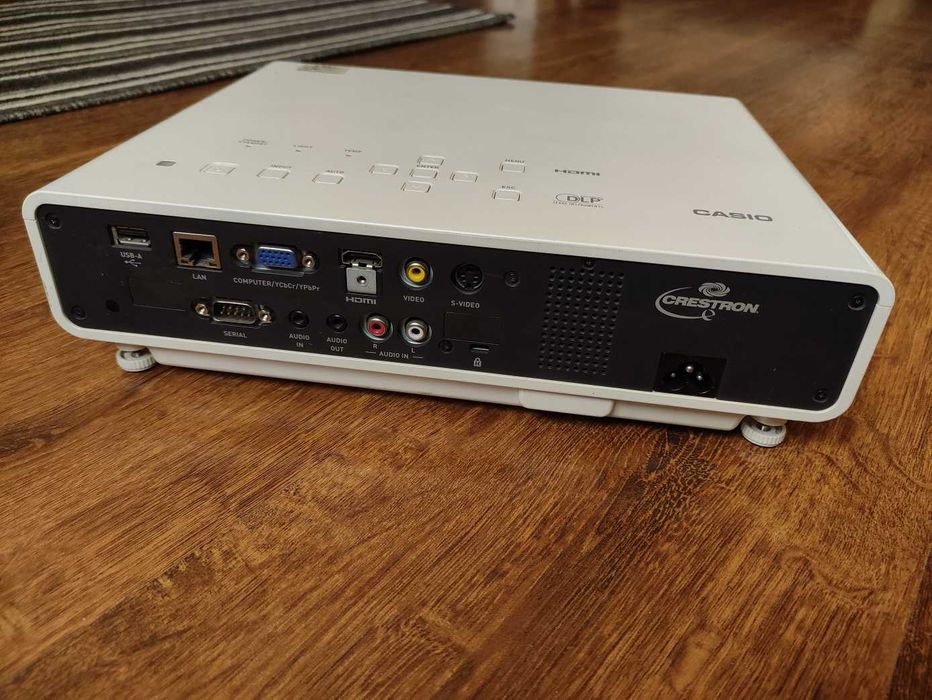 Casio XJ-M250 DLP проектор, HDMI вход, WXGA 1280 x 800 native