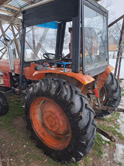 Semicabină tractor