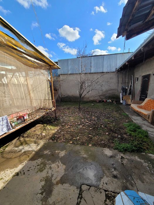 Продаётся свой  частный  дом