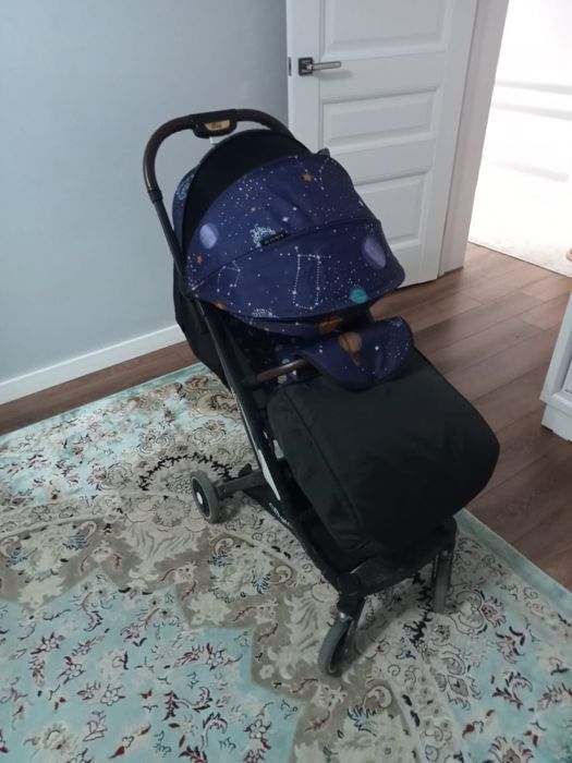 Легкая коляска