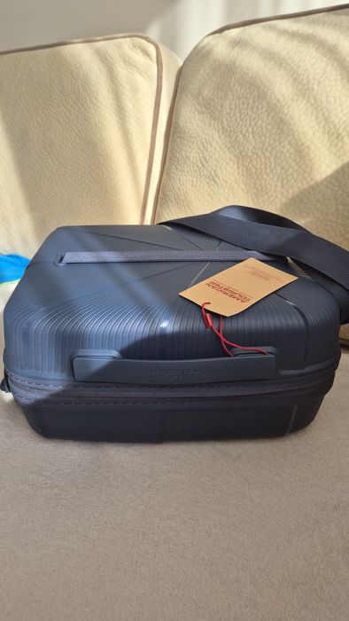 American Tourister beauty case