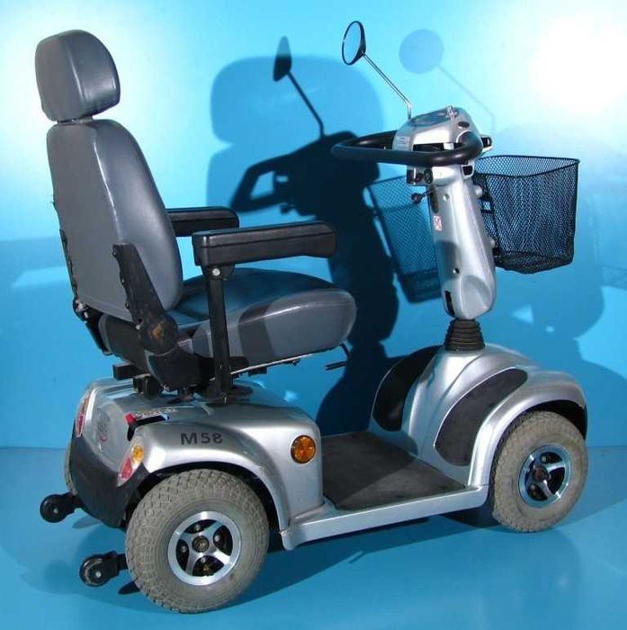 Scuter electric invalizi Pride Mobilis M58 - 8 km/h