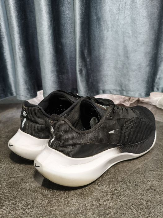 Оригинальные кроссовки Nike Zoom Fly 5