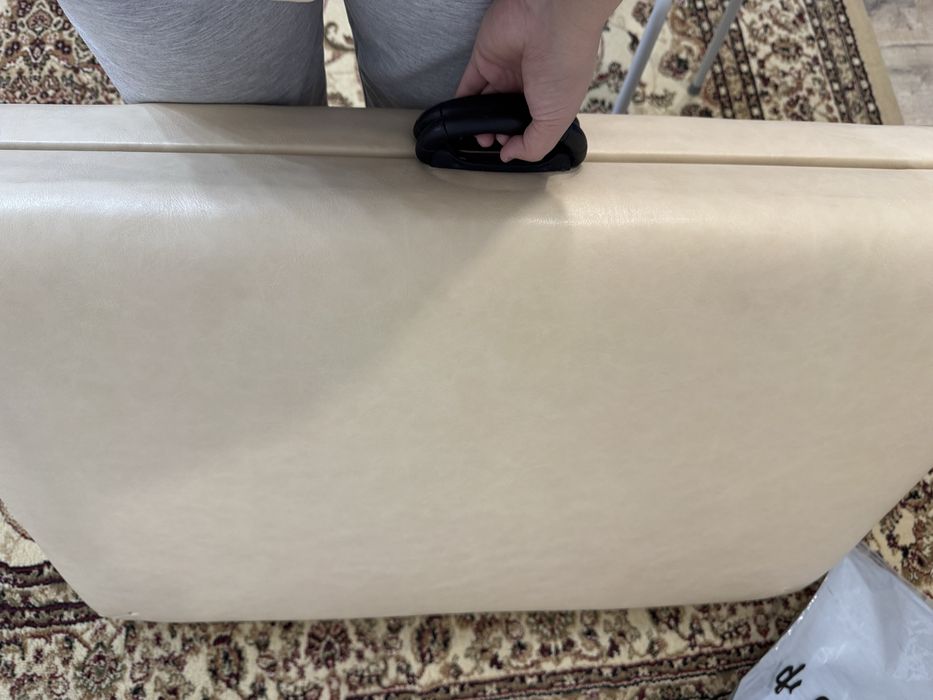 Кушетка новая.