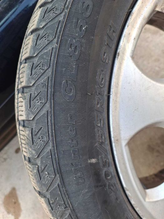 Roti Audi ORIGINALE cu anvelope iarna 205 55 R16 DOT 2023