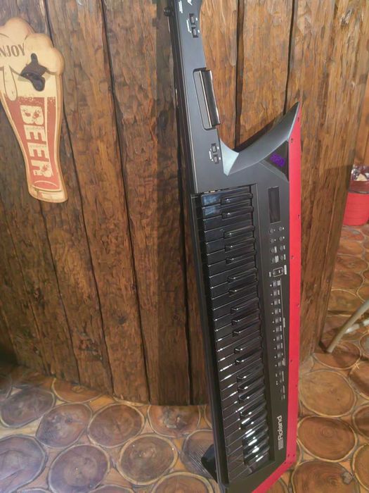 Roland Ax-Edge keytar