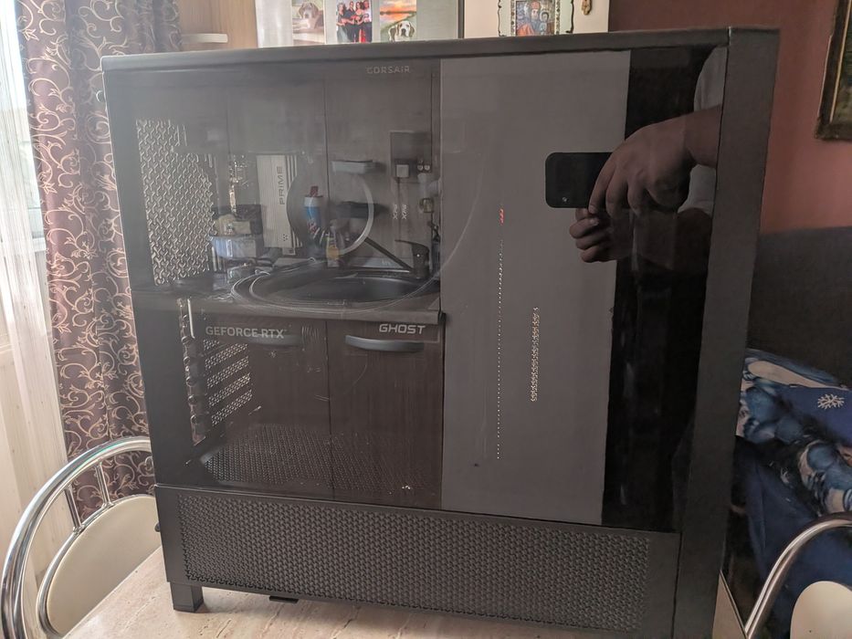 Vând PC Gaming RTX 5060 Ryzen 5 7600x