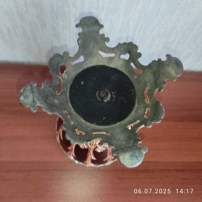 Антикварна лампа на 135 години