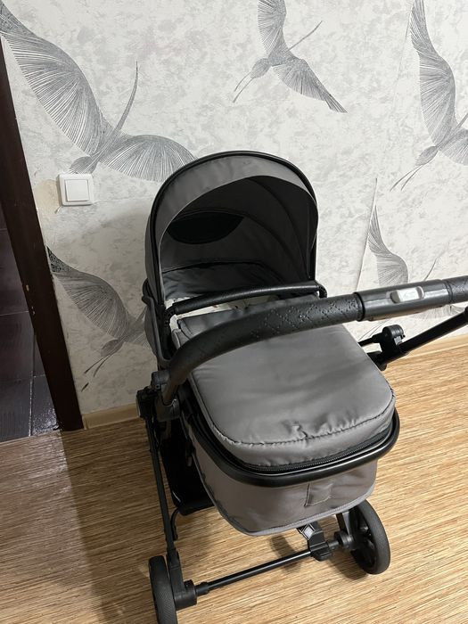 Продам коляску 2 в 1