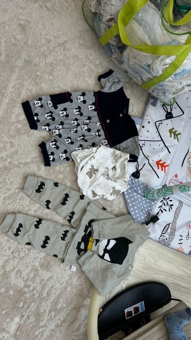 Продам детские вещи