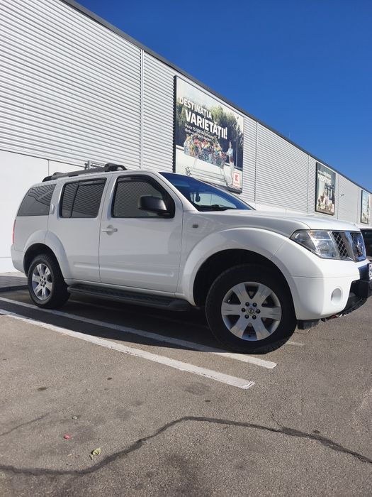 Nissan pathfinder