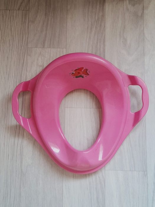 Продам детский горшок.