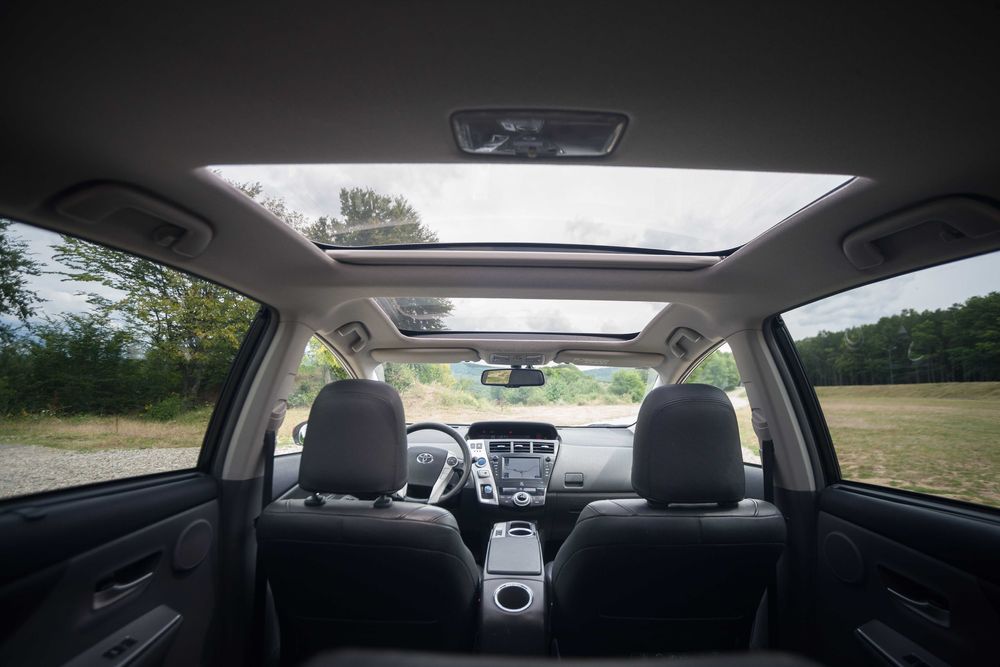 Toyota Prius Plus + Full Hybrid / Cutie automata