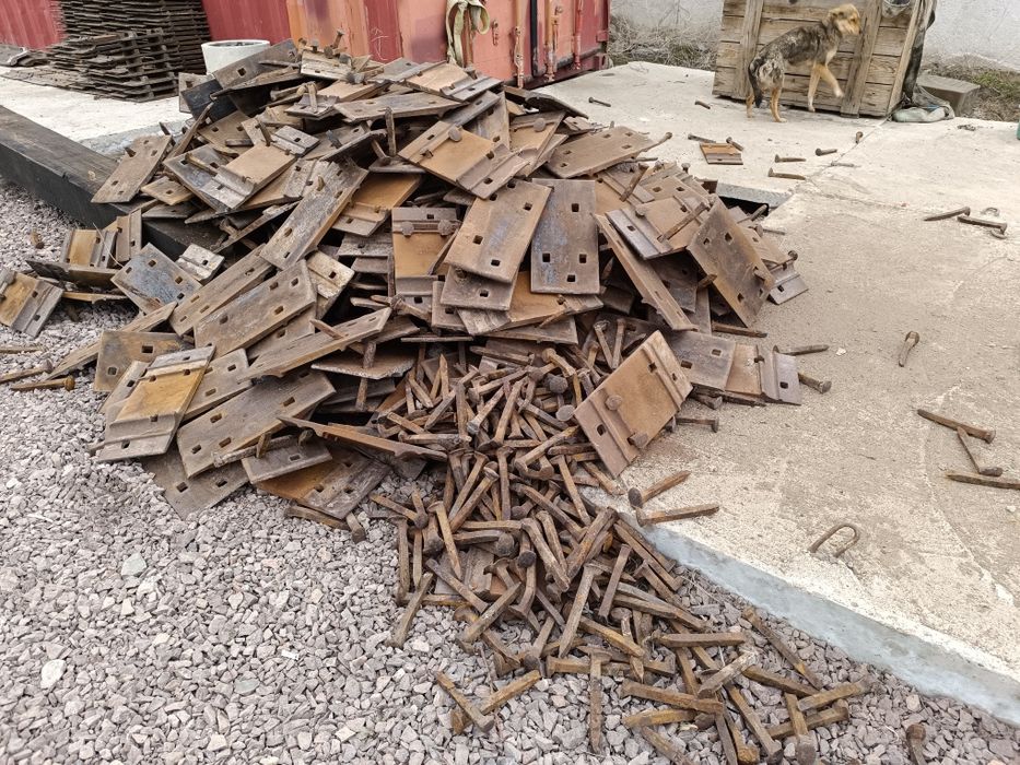 Подкладки Д -65 продам