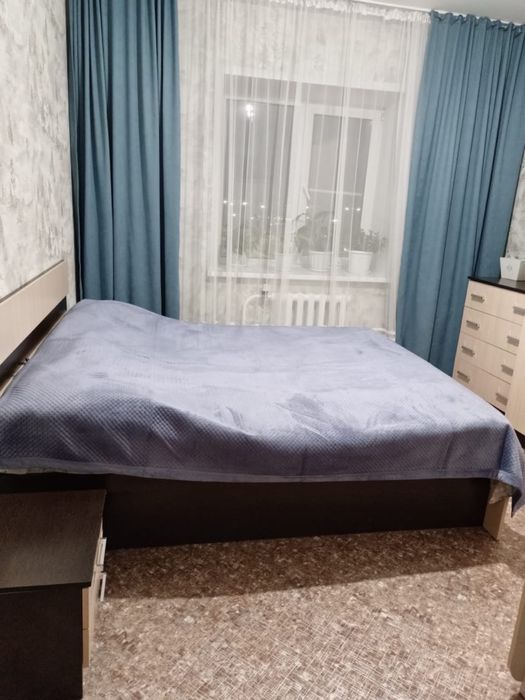 Кровать, мебель для спальни