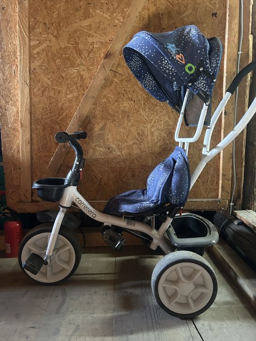 Pachet :Carucior /2 triciclete/scoica /scaun masa/2 balansoare/ cadita