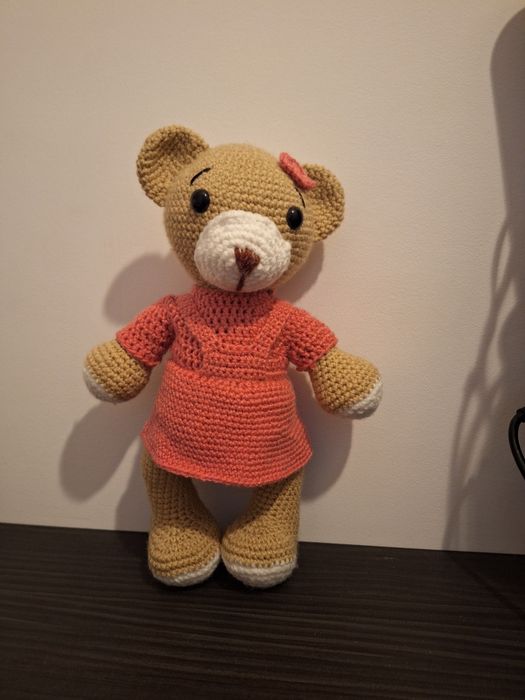 Ursuleti lucrati manual din materiale de  calitate superioara!