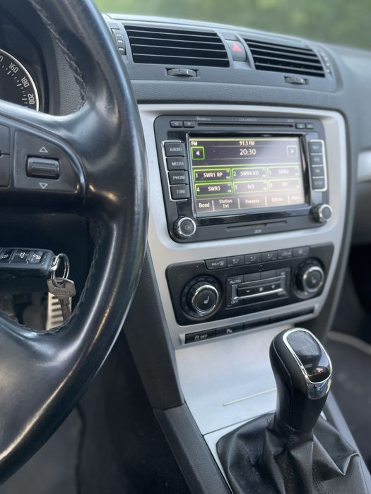 SKODA Octavia 2012 — imagine 4