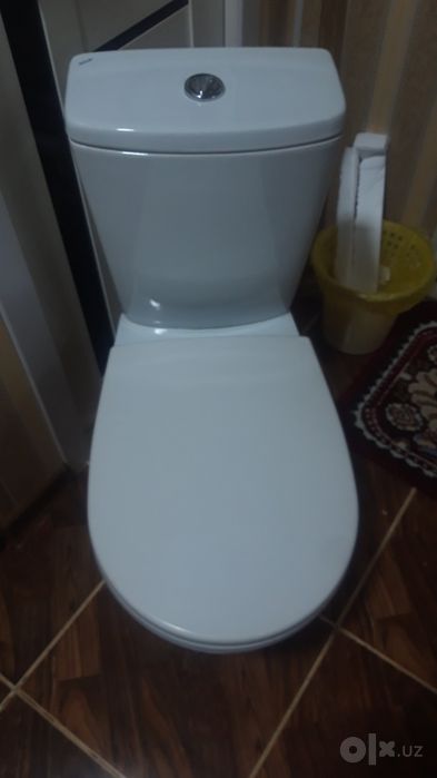 Унитаз рабочий..