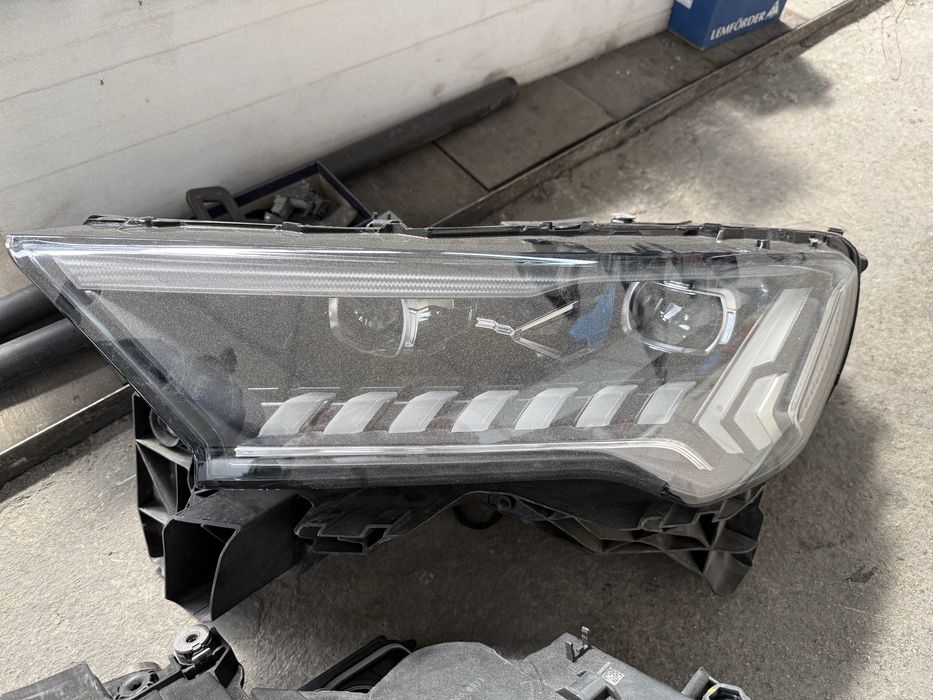 Audi Q7/SQ7 Matrix Led Фарове Комплект