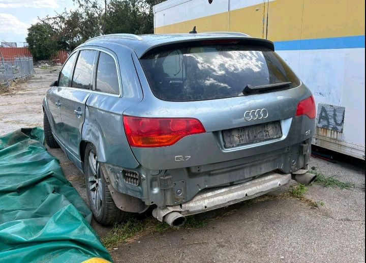 Audi Q7 4.2 QUATTRO