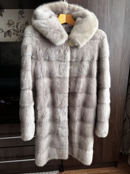Продам норковую шубу.