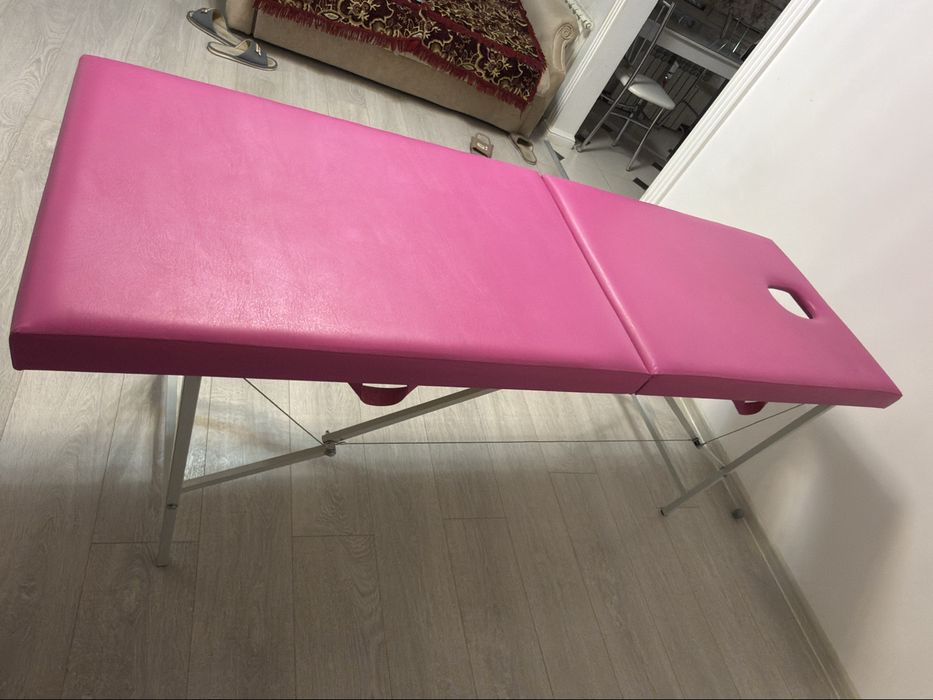 Кушетка для салона