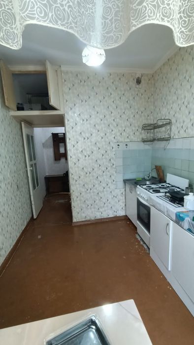 Продаётся 2ком.кв.10мкр.дом 4