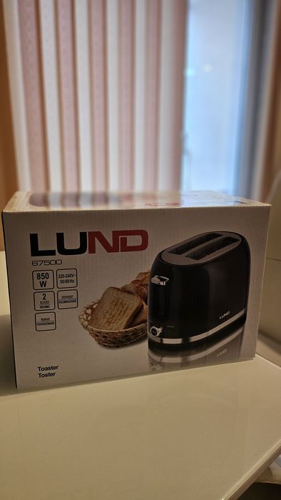 Тостер чисто нов