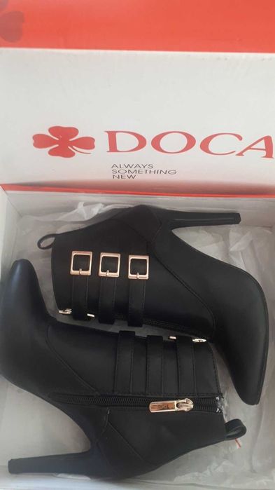 Дамски кожени боти DOCA