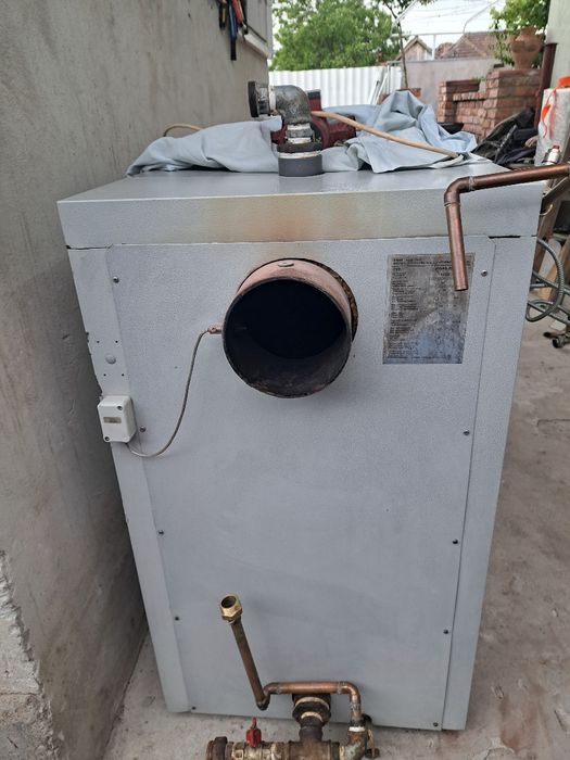 Vând cazan de lemne Vigas 25kw