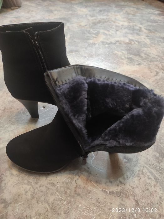 АКЦИЯ. Ботильоны новые 37 размер, замшевые