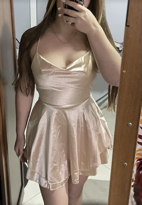 Продам новое платье